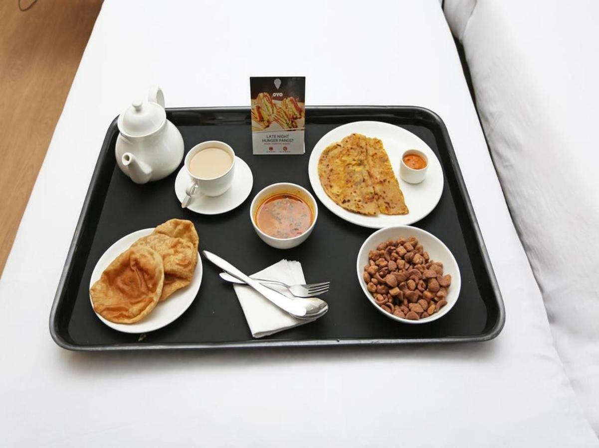 Oyo 42009 Hotel A One Suite Bombay Esterno foto